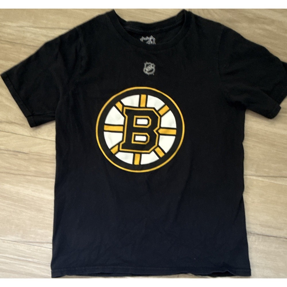 Boston‎ Bruins NHL Brad Marchand #63 Shirt Black/Yellow/White Youth M 10/12